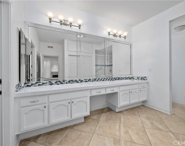 10668 Eastborne Avenue - Photo Thumbnail 27