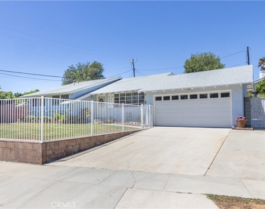 11543 Swinton - Photo Thumbnail 30