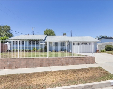 11543 Swinton - Photo Thumbnail 31
