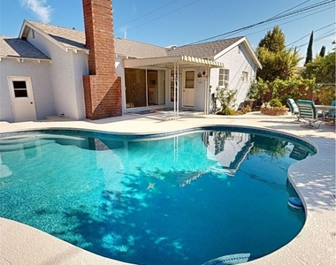11543 Swinton - Photo Thumbnail 3