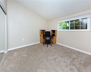 19139 Avenue Of The Oaks - Photo Thumbnail 10