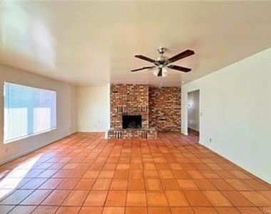 40660 15th Street W - Photo Thumbnail 10