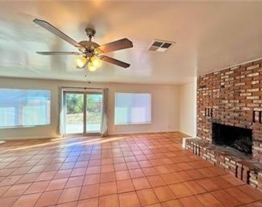 40660 15th Street W - Photo Thumbnail 9