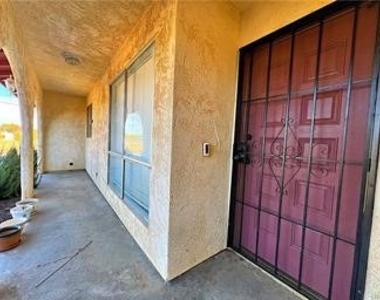 40660 15th Street W - Photo Thumbnail 8