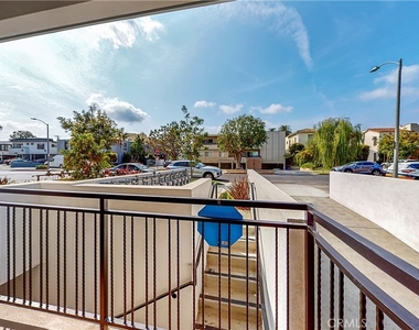1482 S Sherbourne Drive - Photo Thumbnail 25