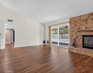1724 Hilliard Avenue - Photo Thumbnail 9