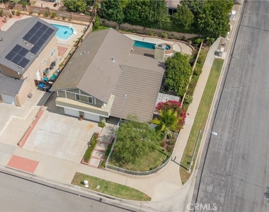 1724 Hilliard Avenue - Photo Thumbnail 51