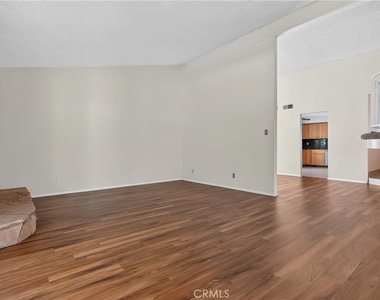 1724 Hilliard Avenue - Photo Thumbnail 10