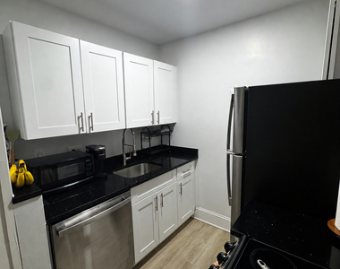 50 West 34th Street - Photo Thumbnail 2