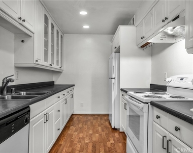23675 Park Capri - Photo Thumbnail 5