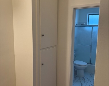 1164 Irving Avenue - Photo Thumbnail 21