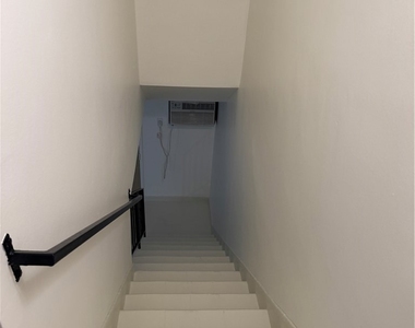 1164 Irving Avenue - Photo Thumbnail 20