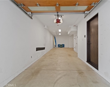 802 Bard Street - Photo Thumbnail 34