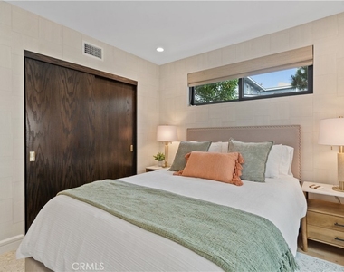802 Bard Street - Photo Thumbnail 23