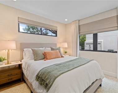 802 Bard Street - Photo Thumbnail 21