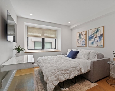 802 Bard Street - Photo Thumbnail 28
