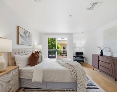 120 S Crescent - Photo Thumbnail 9