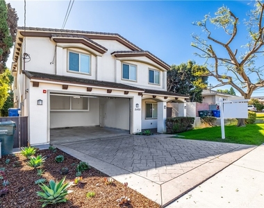 2402 Ives Lane - Photo Thumbnail 34