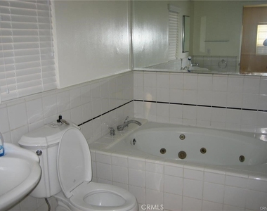 22327 Evalyn Avenue - Photo Thumbnail 9