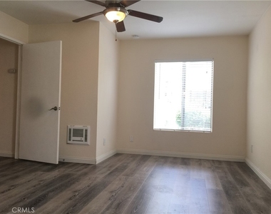 1345 Cabrillo Park - Photo Thumbnail 10