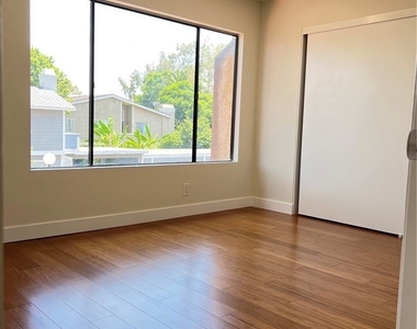 4018 W 5th - Photo Thumbnail 11