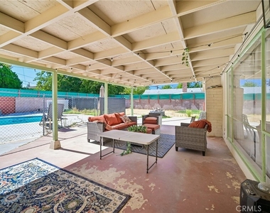 1112 E Avenue J4 - Photo Thumbnail 26