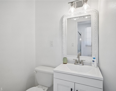 1112 E Avenue J4 - Photo Thumbnail 15
