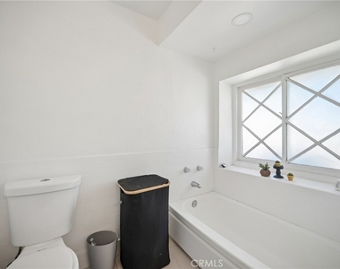 1112 E Avenue J4 - Photo Thumbnail 18