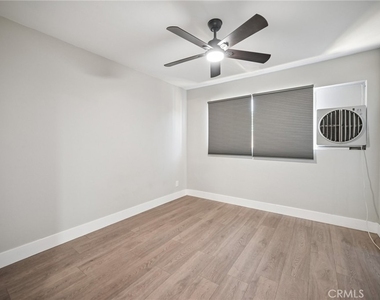 1112 E Avenue J4 - Photo Thumbnail 23