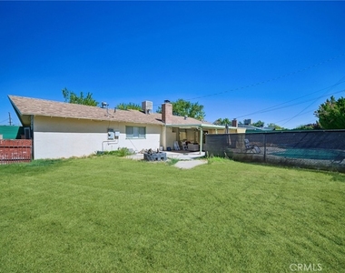 1112 E Avenue J4 - Photo Thumbnail 28