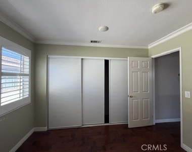 11121 Lavender Lane - Photo Thumbnail 9