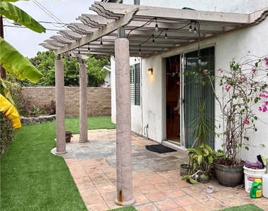 11121 Lavender Lane - Photo Thumbnail 21