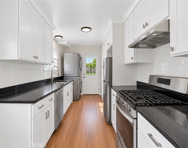 15660 Lambert Road - Photo Thumbnail 10