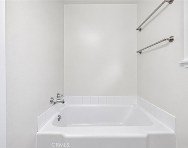 15660 Lambert Road - Photo Thumbnail 20