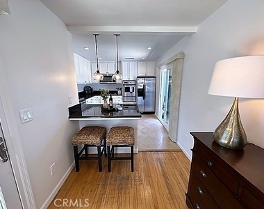 3717 Cherry - Photo Thumbnail 29