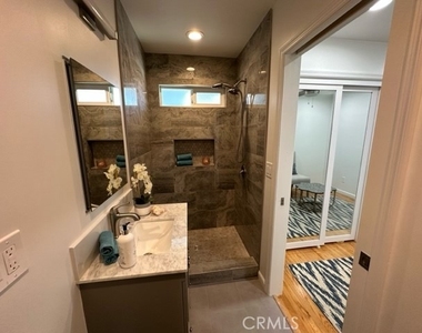 3717 Cherry - Photo Thumbnail 26