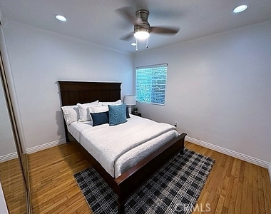 3717 Cherry - Photo Thumbnail 14