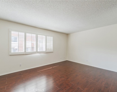 27943 Ridgebluff Court - Photo Thumbnail 28