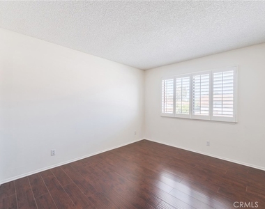 27943 Ridgebluff Court - Photo Thumbnail 25