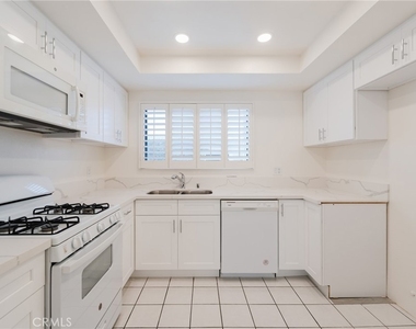 27943 Ridgebluff Court - Photo Thumbnail 5
