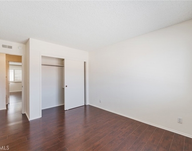 27943 Ridgebluff Court - Photo Thumbnail 26