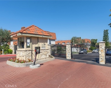 27943 Ridgebluff Court - Photo Thumbnail 43