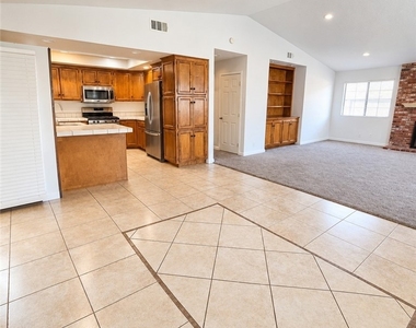 696 Tilia Street - Photo Thumbnail 4