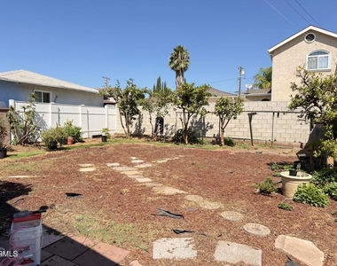 9721 Emperor Avenue - Photo Thumbnail 7