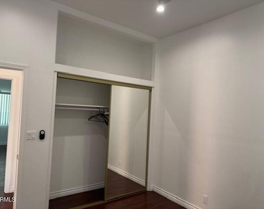 7747 Valmont Street - Photo Thumbnail 8