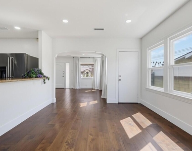 4339 2nd Avenue - Photo Thumbnail 7