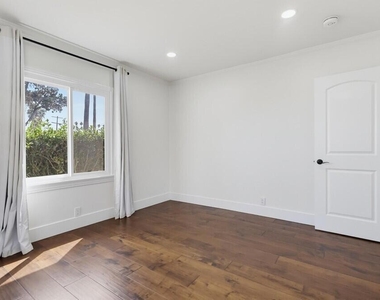 4339 2nd Avenue - Photo Thumbnail 27