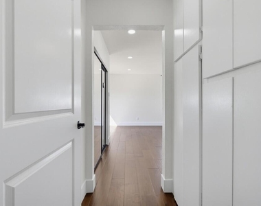 4339 2nd Avenue - Photo Thumbnail 24