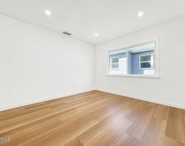 3529 Market Street - Photo Thumbnail 11