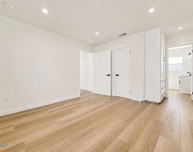 3529 Market Street - Photo Thumbnail 10